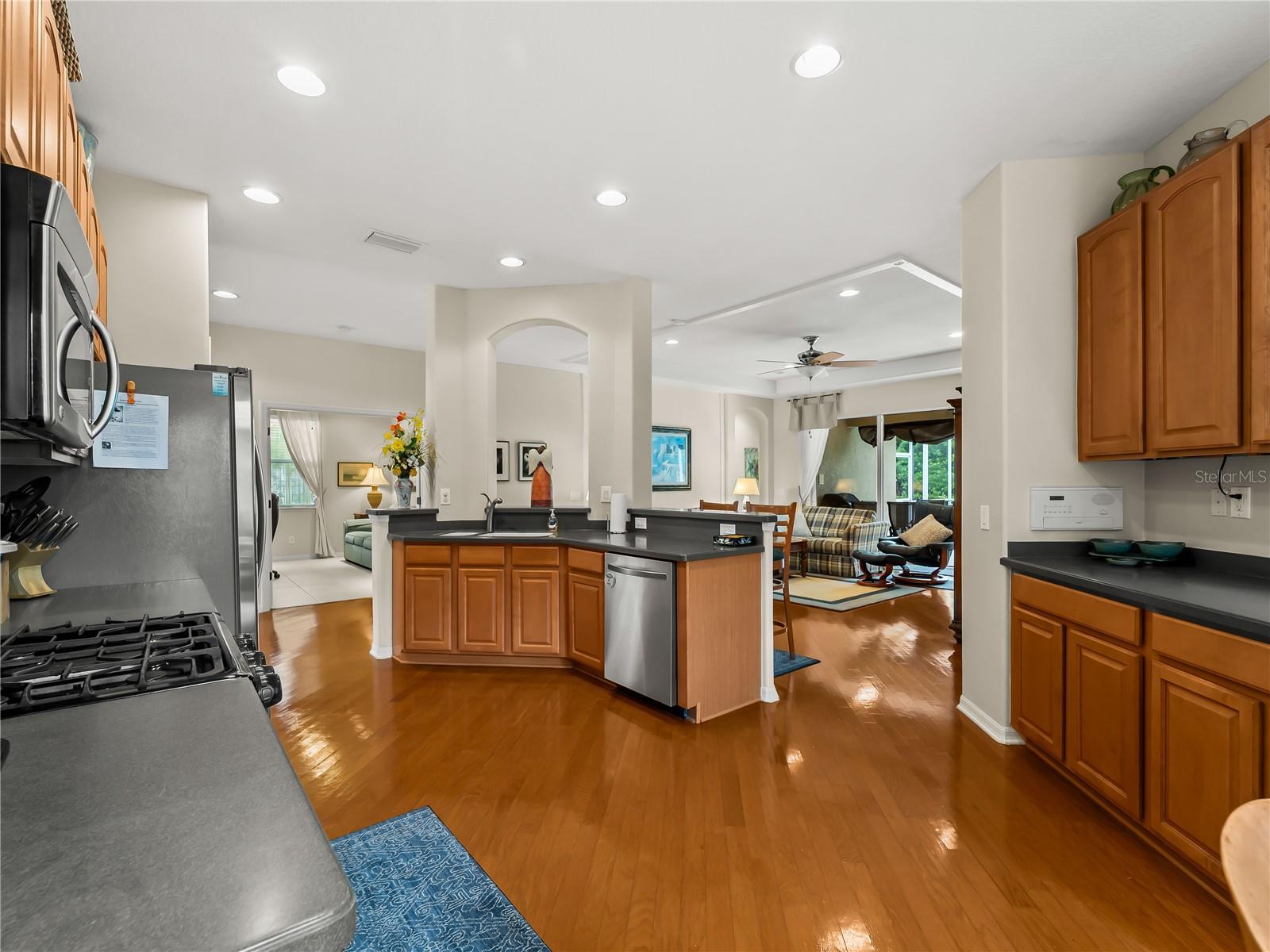 5130 LAUREL OAK CT — photo 20