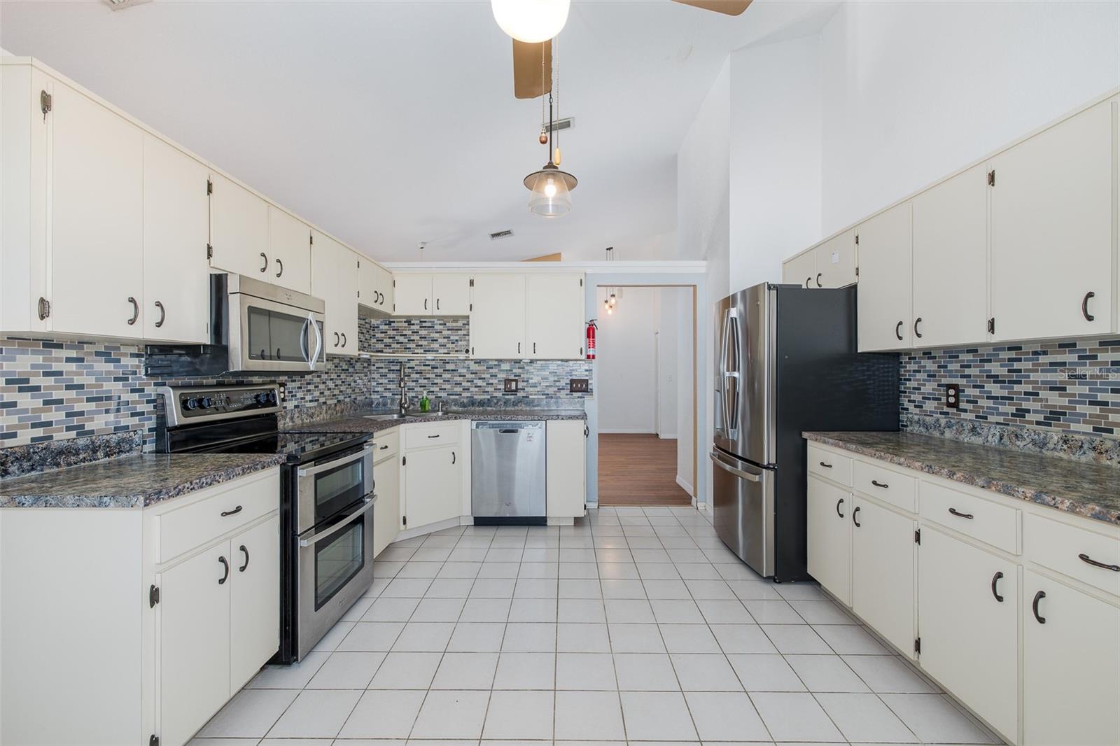 4622 SAWGRASS BLVD — photo 8