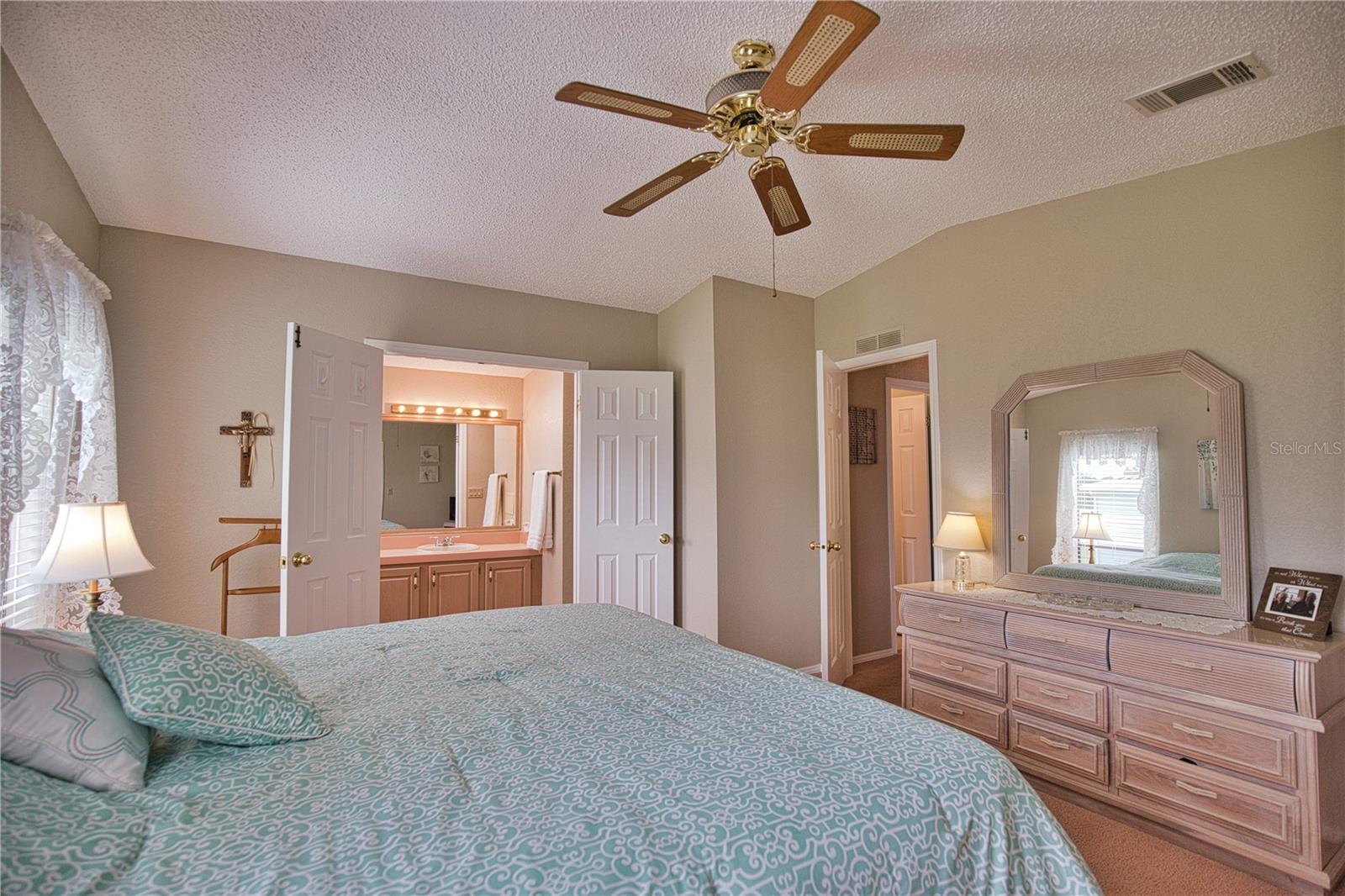 223 HIBISCO DR — photo 18