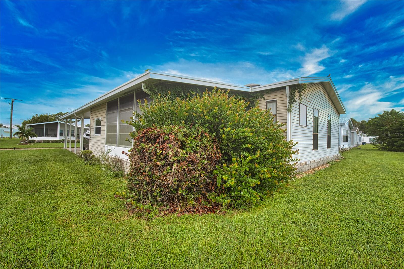 223 HIBISCO DR — photo 35