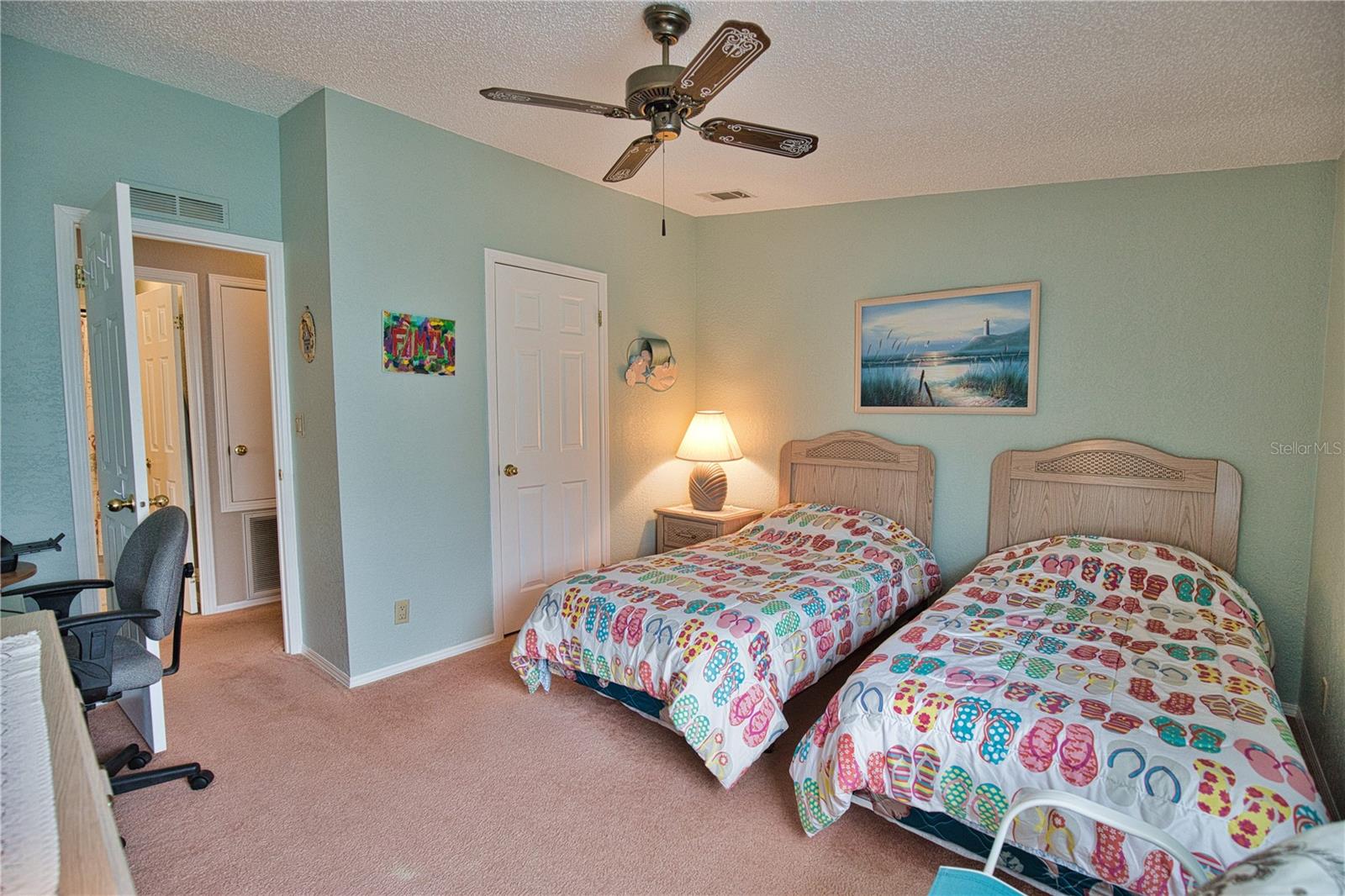 223 HIBISCO DR — photo 26