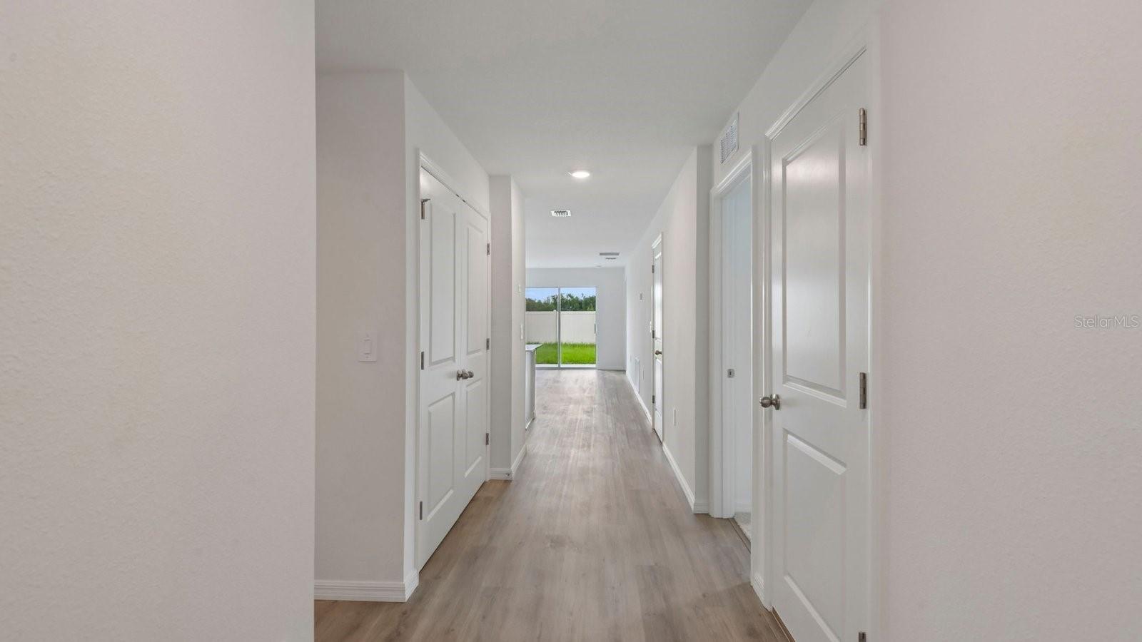 12067 ISLE ROYALE DR — photo 5
