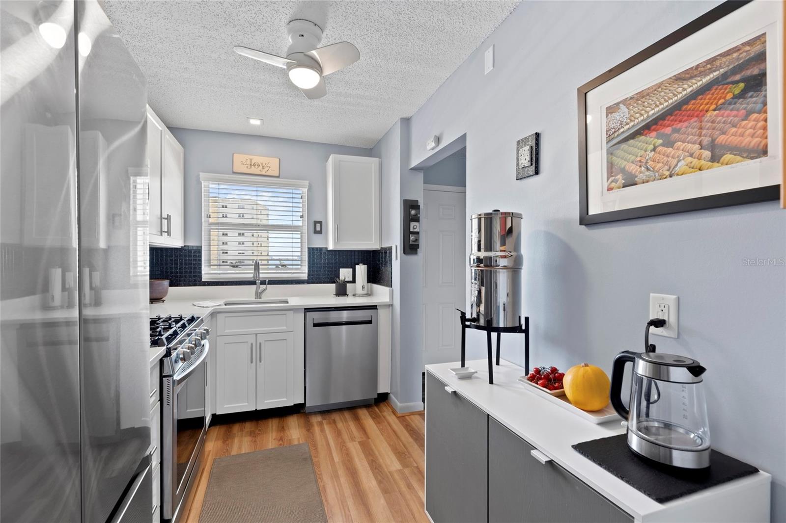 6075 SHORE BLVD S #411 — photo 15