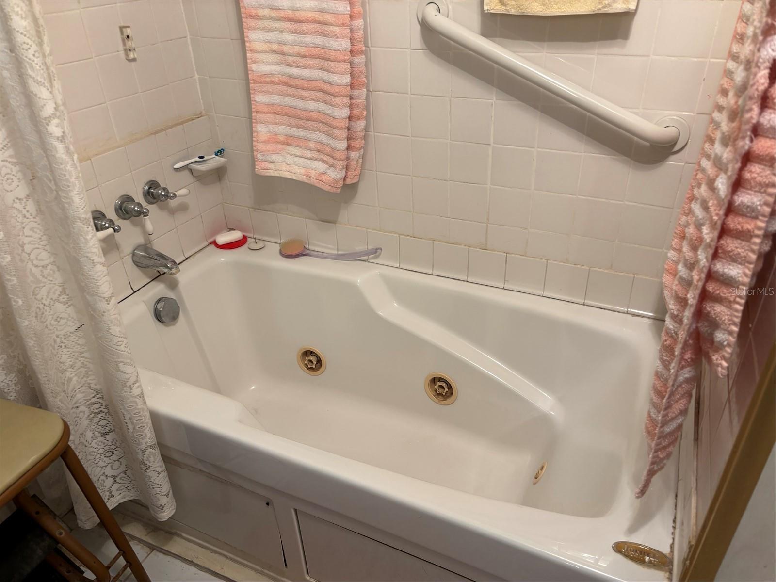 1747 YOUVAL CT S — photo 8