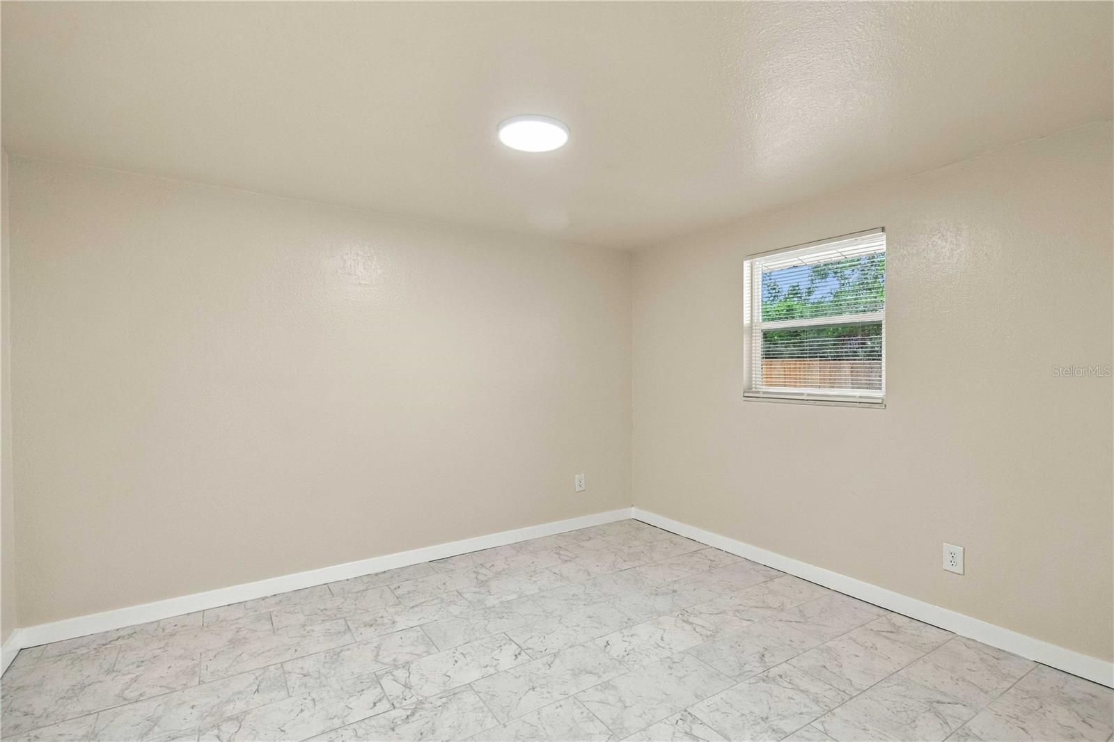 4212 9TH ST E — photo 14