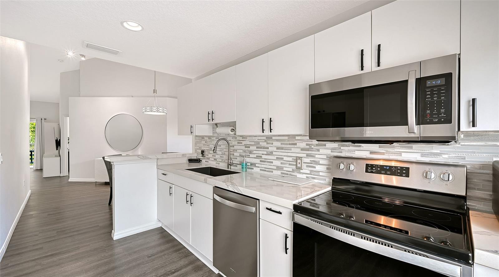 5469 FAIR OAKS ST #5C — photo 10