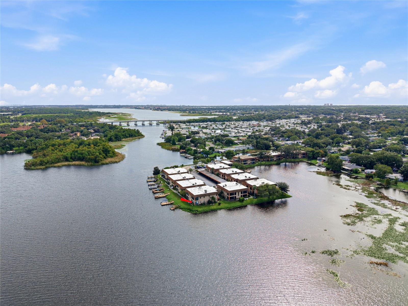 10142 SEMINOLE ISLAND DR — photo 42
