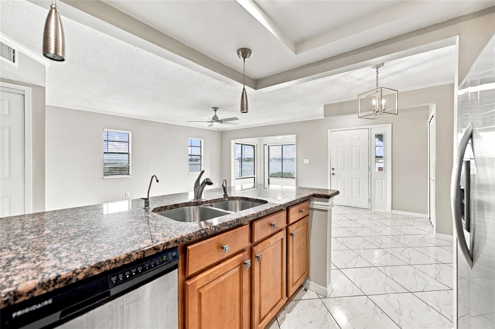10142 SEMINOLE ISLAND DR — photo 23