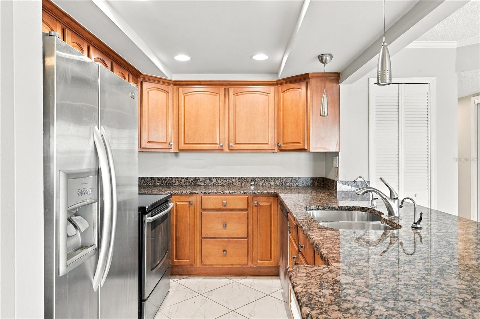 10142 SEMINOLE ISLAND DR — photo 19