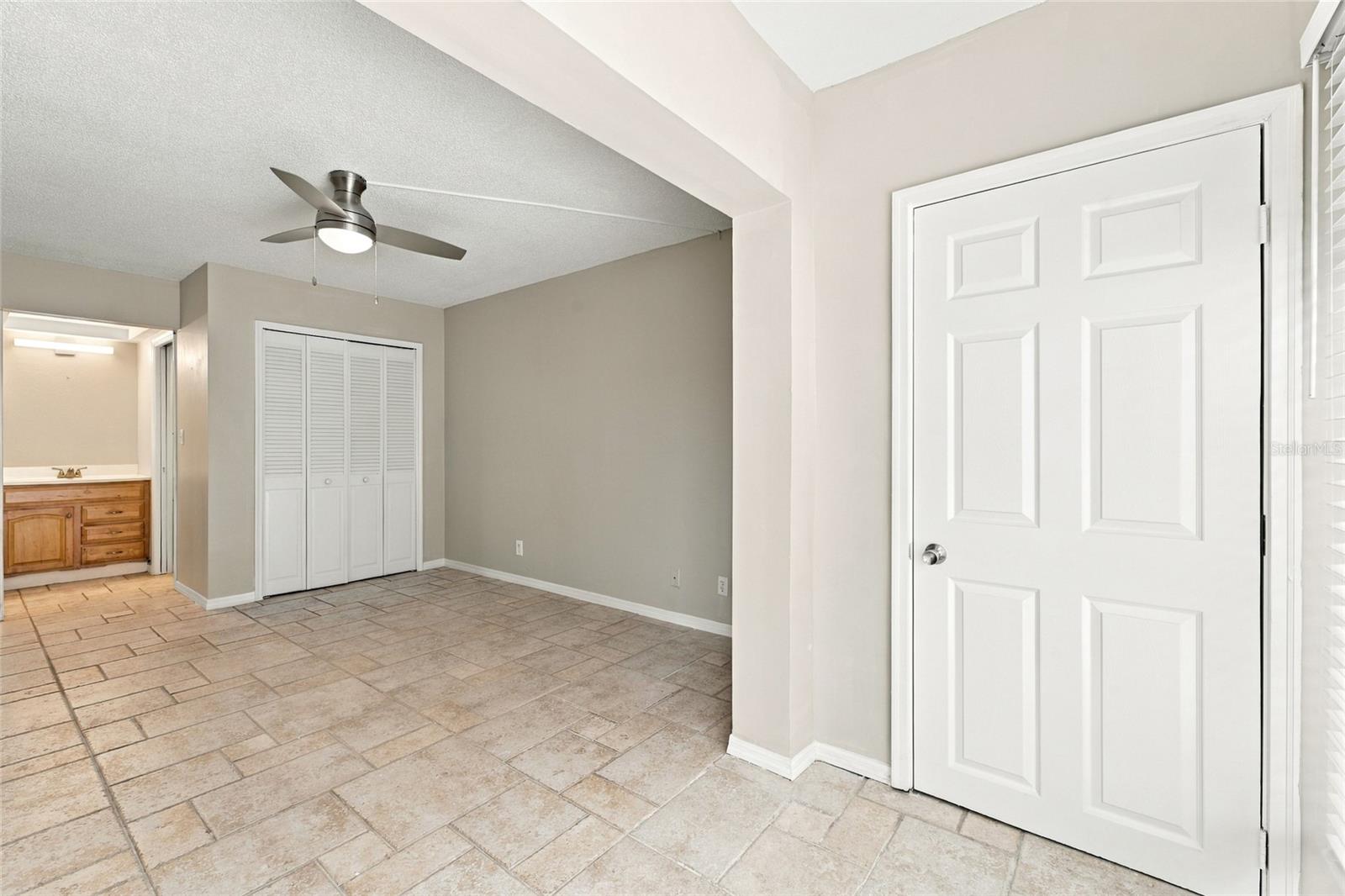 10142 SEMINOLE ISLAND DR — photo 35