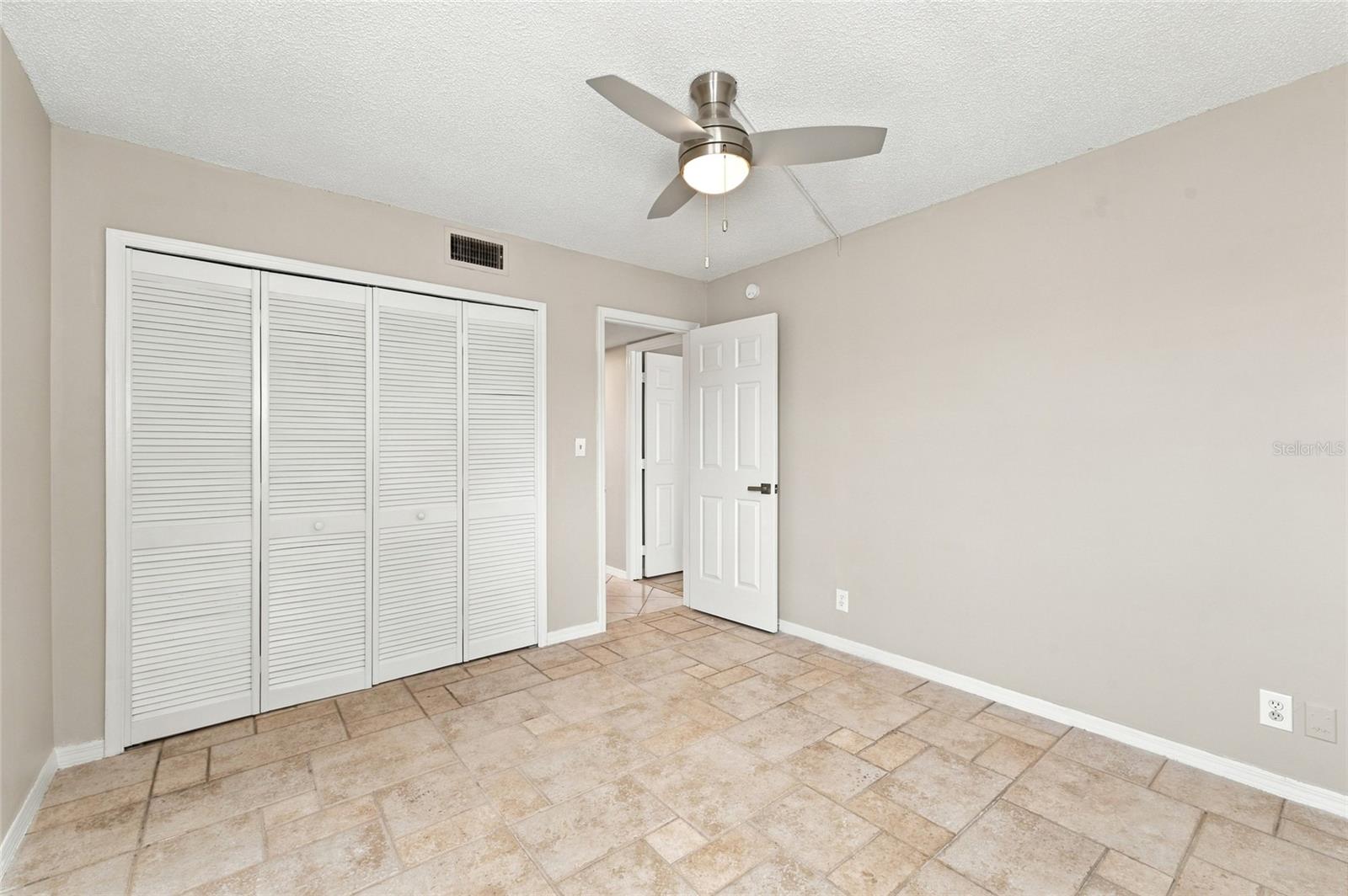 10142 SEMINOLE ISLAND DR — photo 31