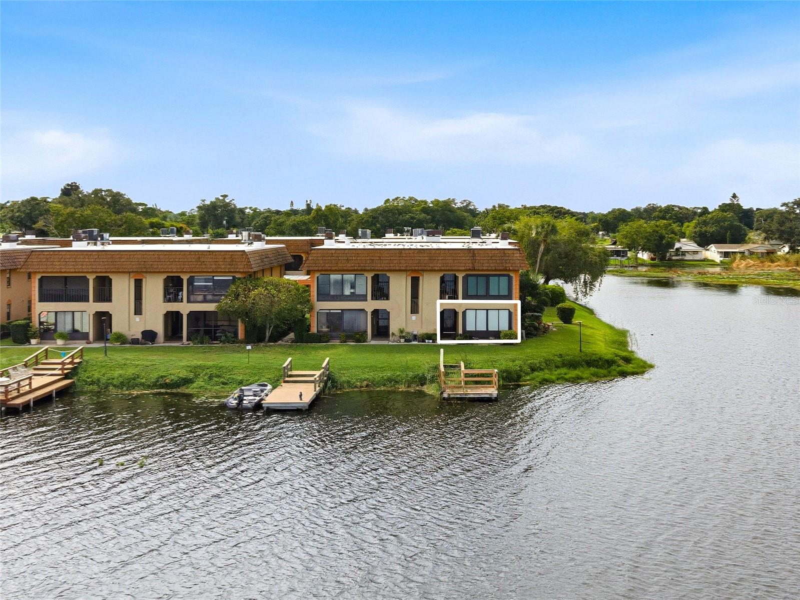 10142 SEMINOLE ISLAND DR — photo 43