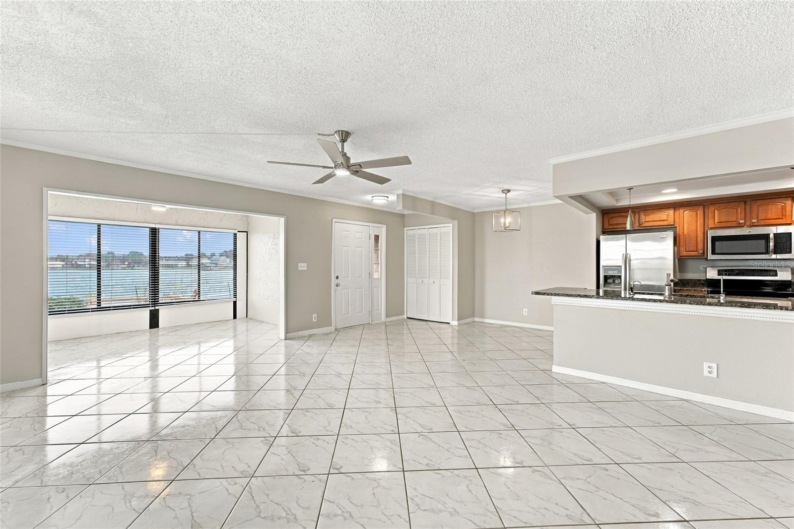 10142 SEMINOLE ISLAND DR — photo 24