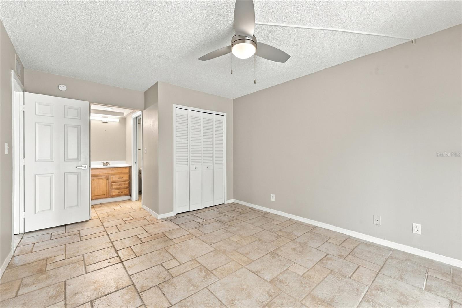 10142 SEMINOLE ISLAND DR — photo 36