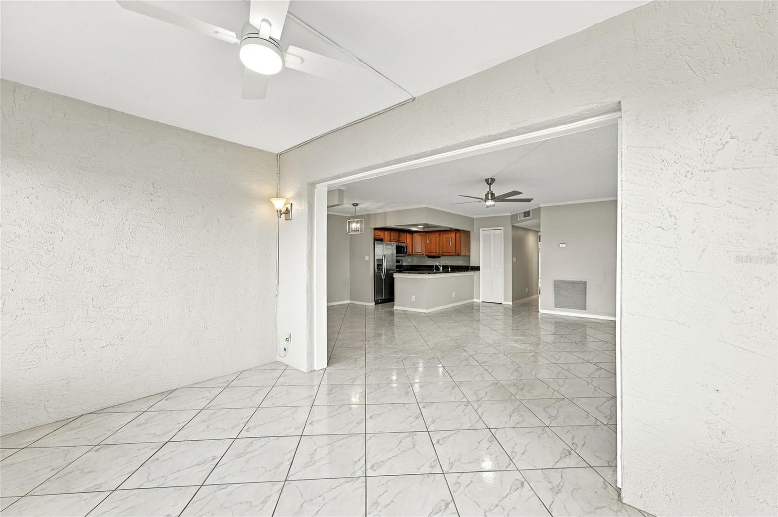 10142 SEMINOLE ISLAND DR — photo 27