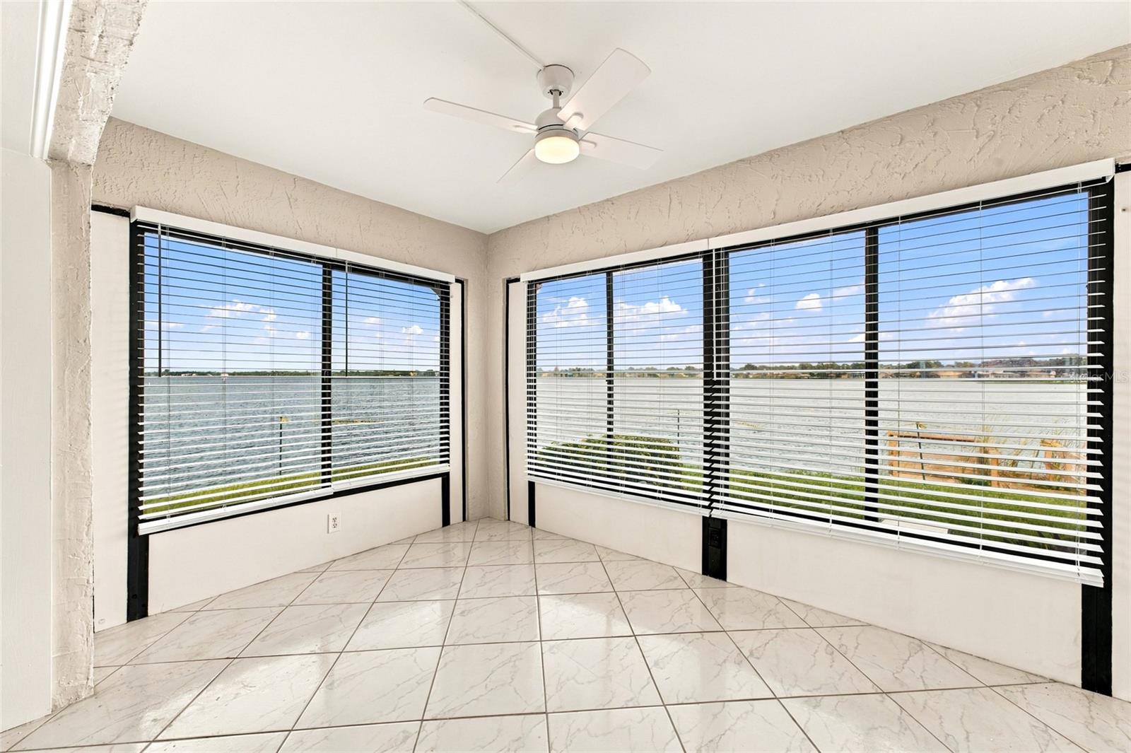 10142 SEMINOLE ISLAND DR — photo 26