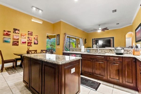 20924 BROADWATER DR — photo 12