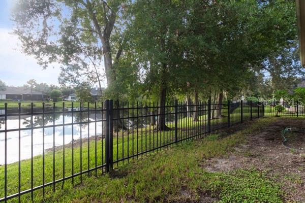 20924 BROADWATER DR — photo 29