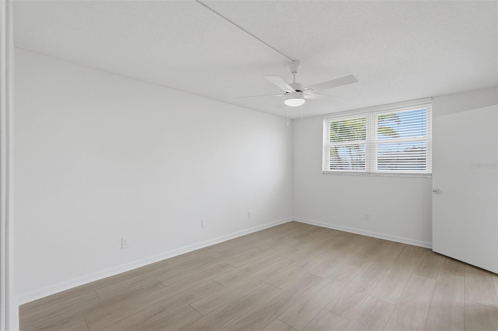 4720 LOCUST ST NE #120 — photo 15