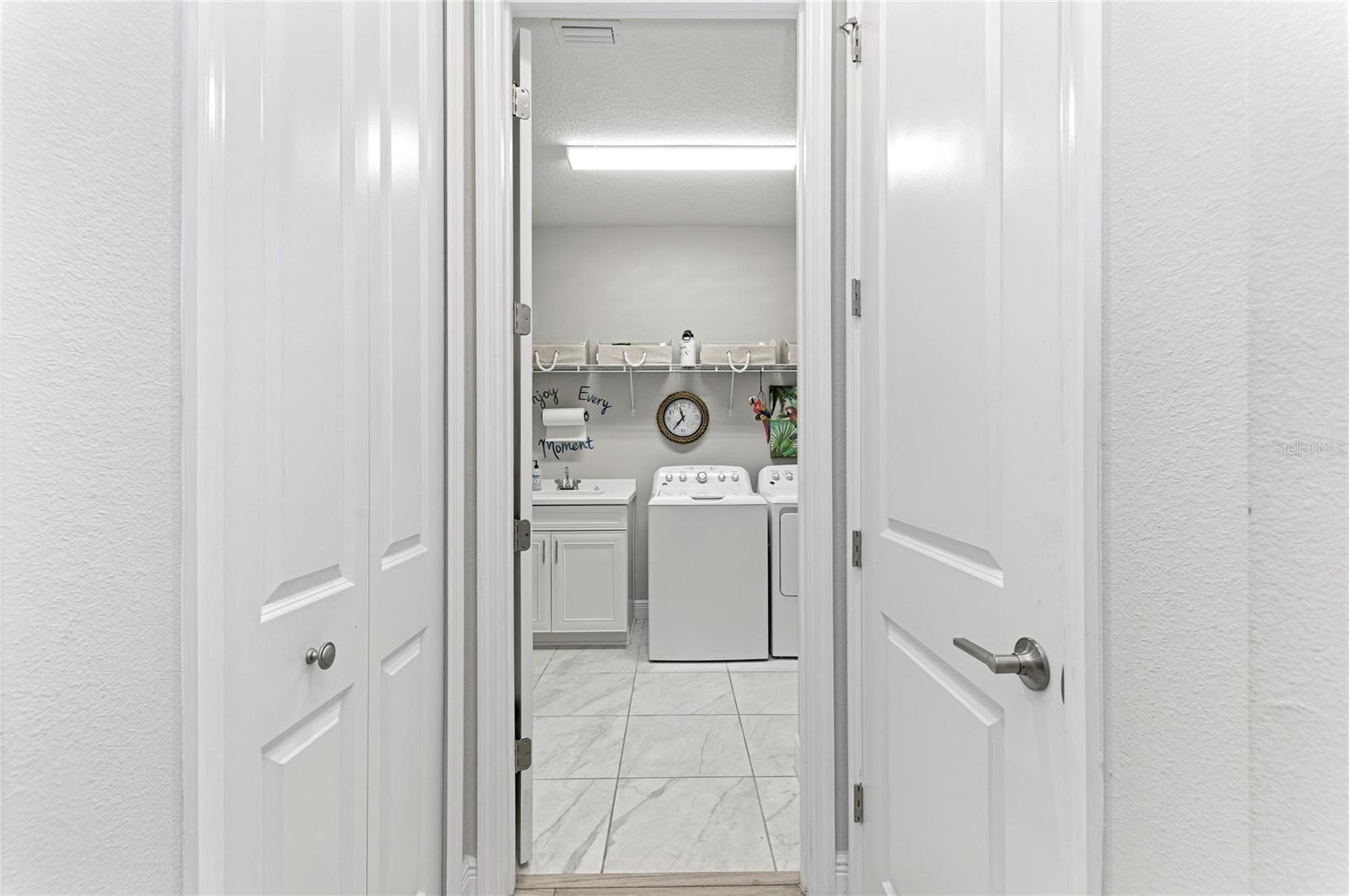 21609 LAKE PLACID WAY — photo 23