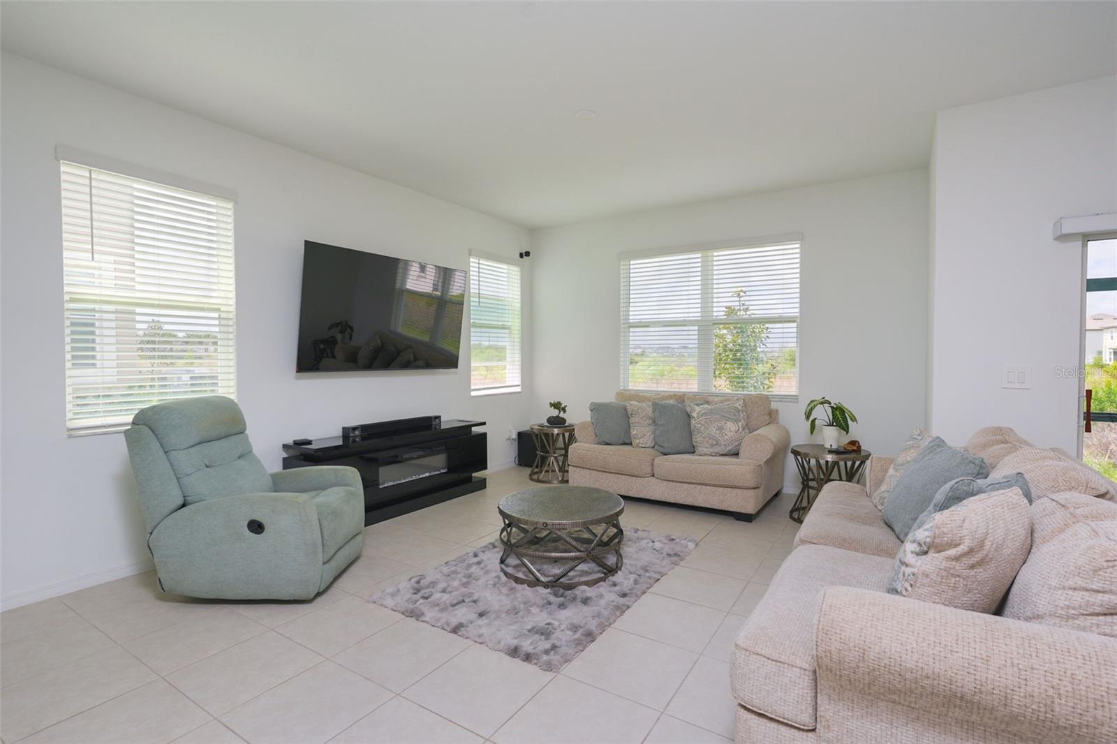 10059 TRUMPET HONEYSUCKLE WAY — photo 11