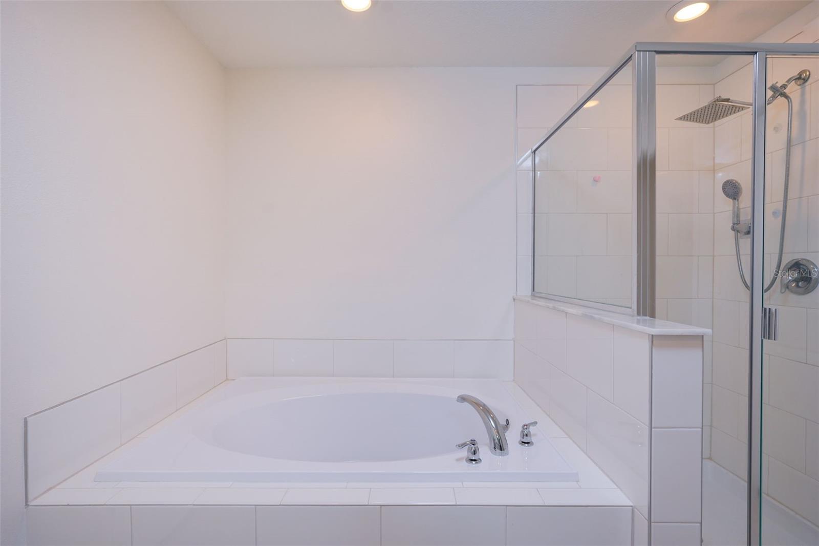 10059 TRUMPET HONEYSUCKLE WAY — photo 35