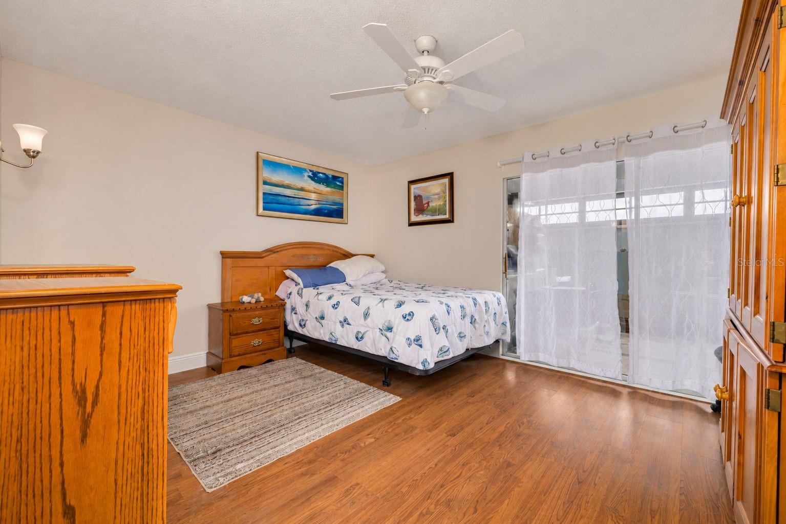 2476 LAURELWOOD DR #C — photo 10