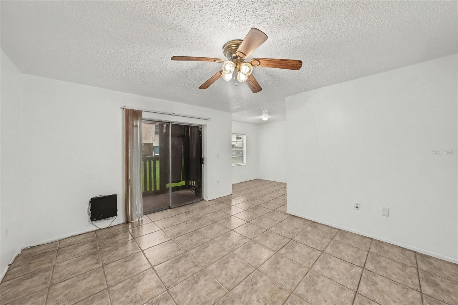 305 E WELLINGTON CT #64 — photo 5
