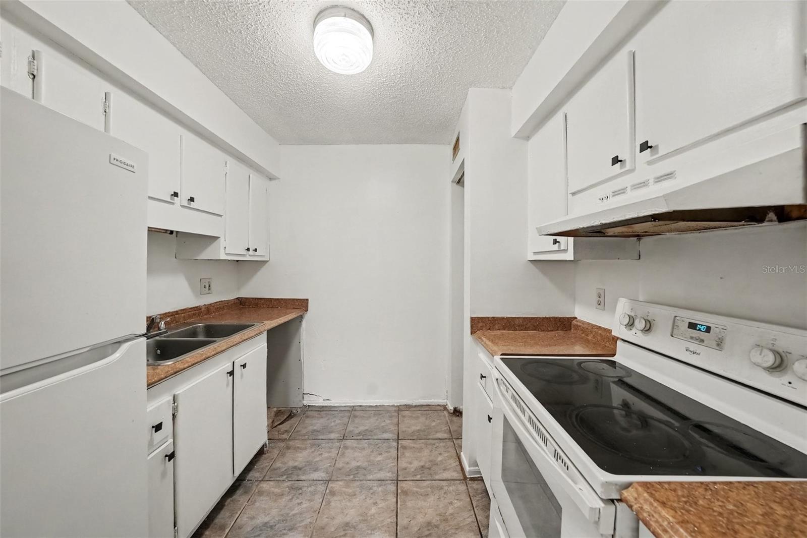 305 E WELLINGTON CT #64 — photo 3