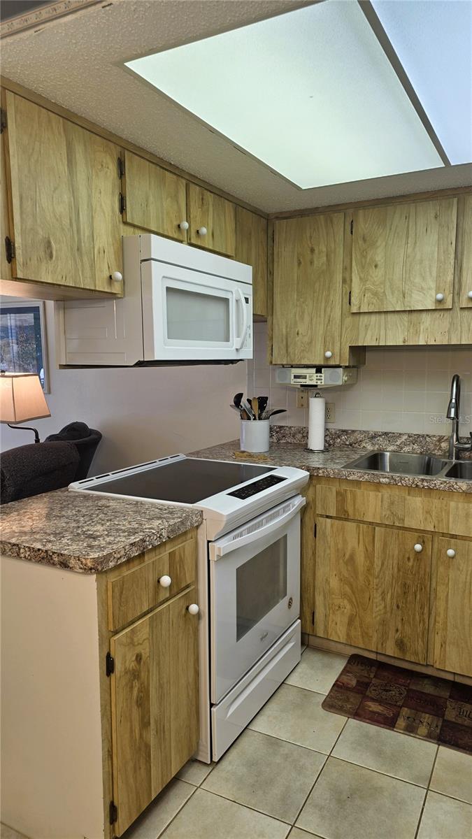 4324 TAHITIAN GARDENS CIR #D — photo 12