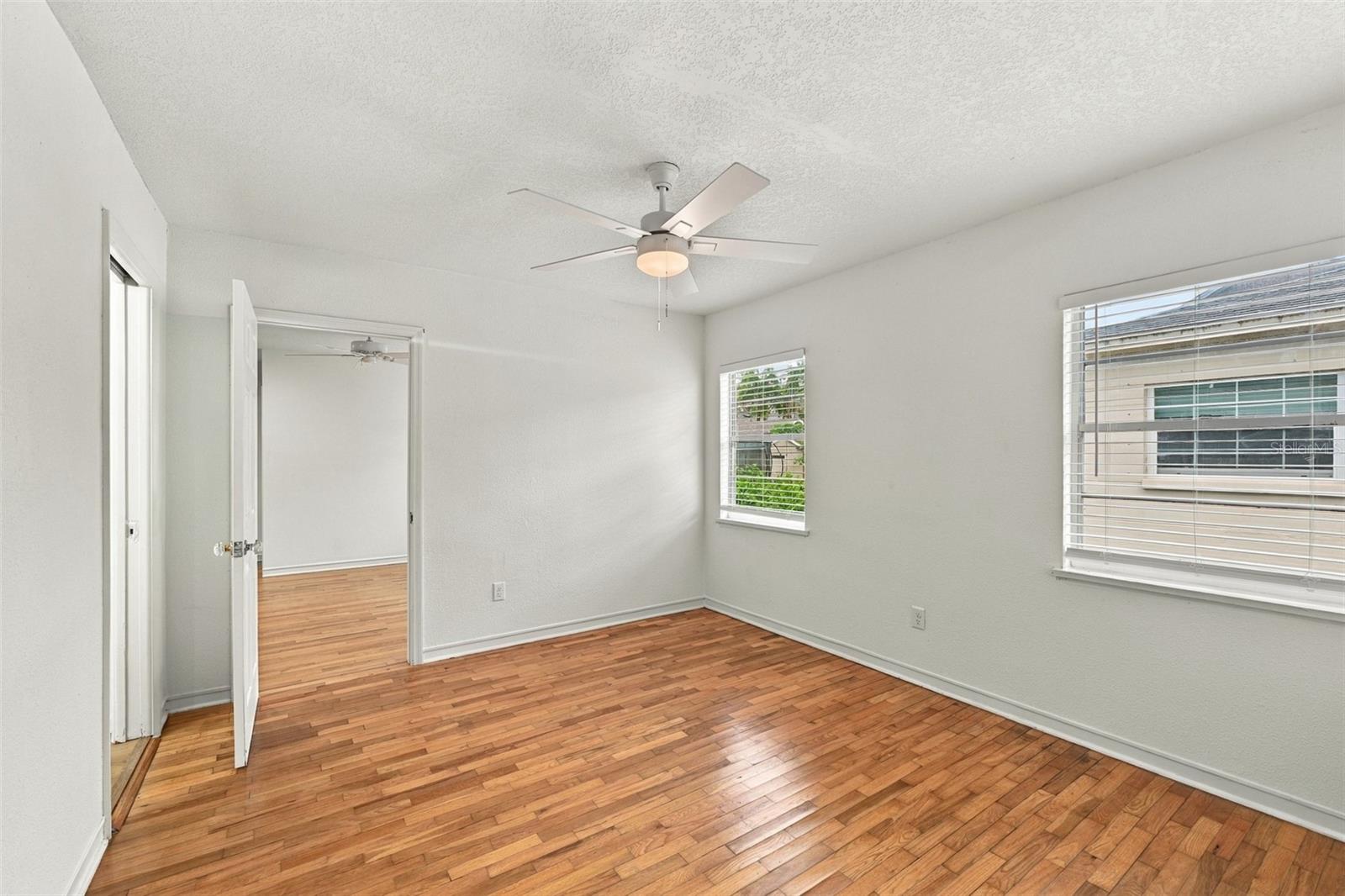 212 S BRADFORD AVE — photo 18