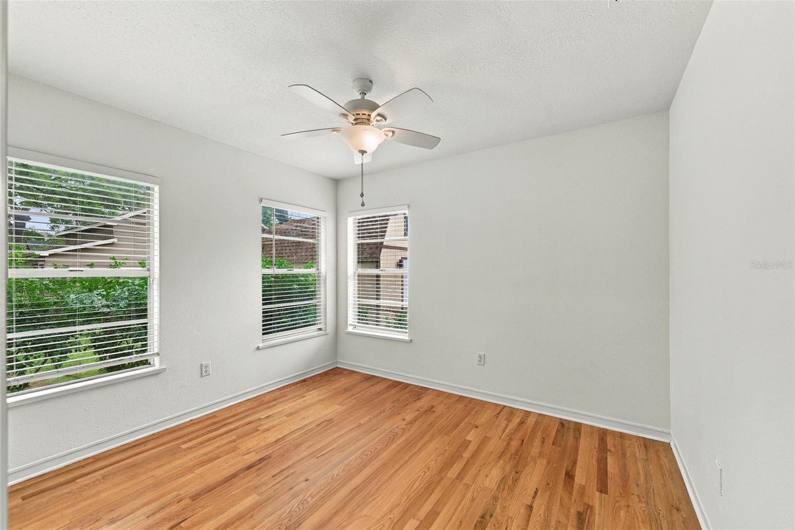 212 S BRADFORD AVE — photo 24
