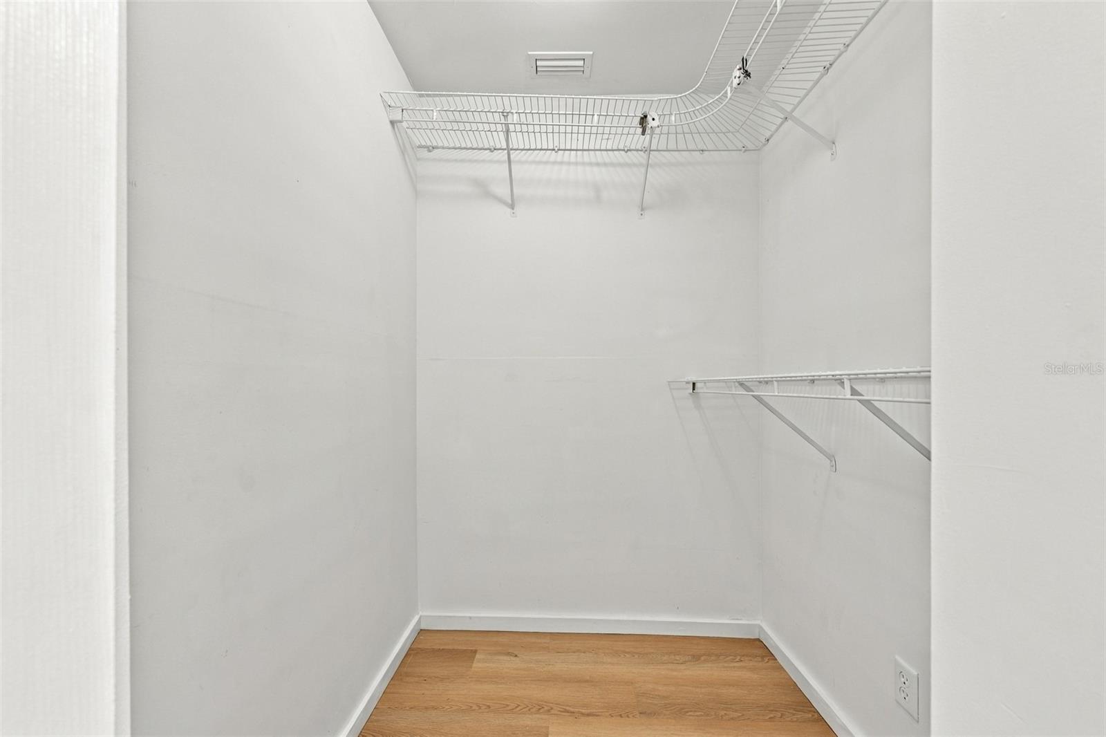 212 S BRADFORD AVE — photo 21