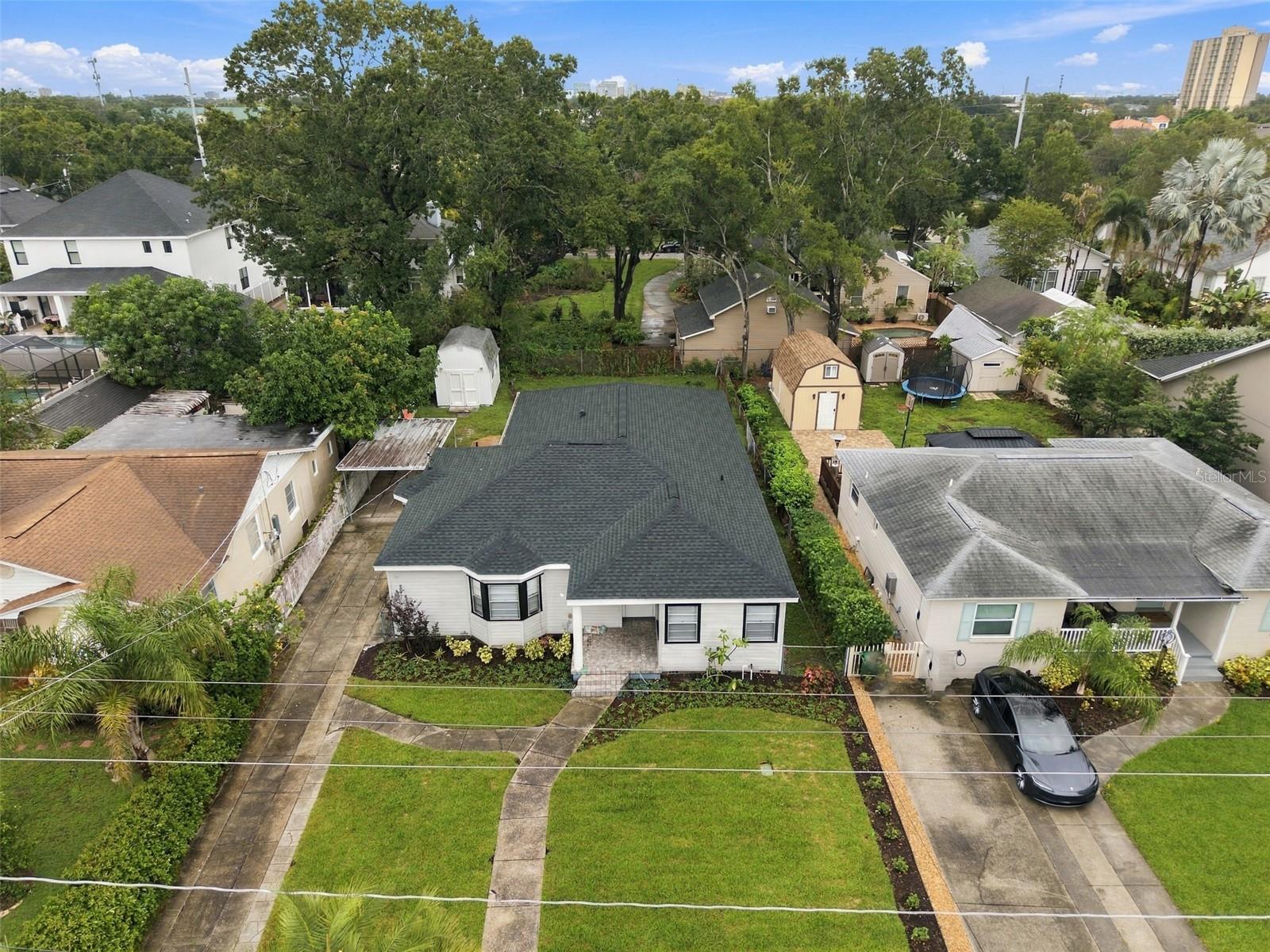 212 S BRADFORD AVE — photo 39