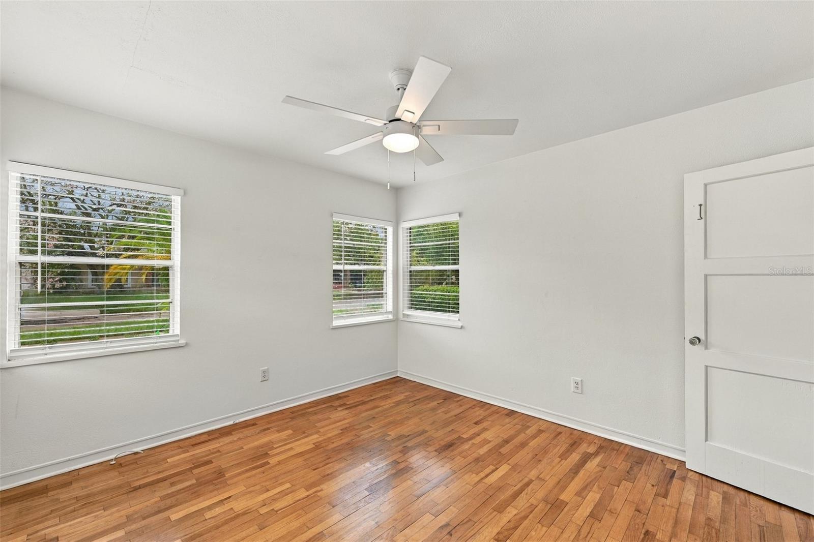 212 S BRADFORD AVE — photo 14