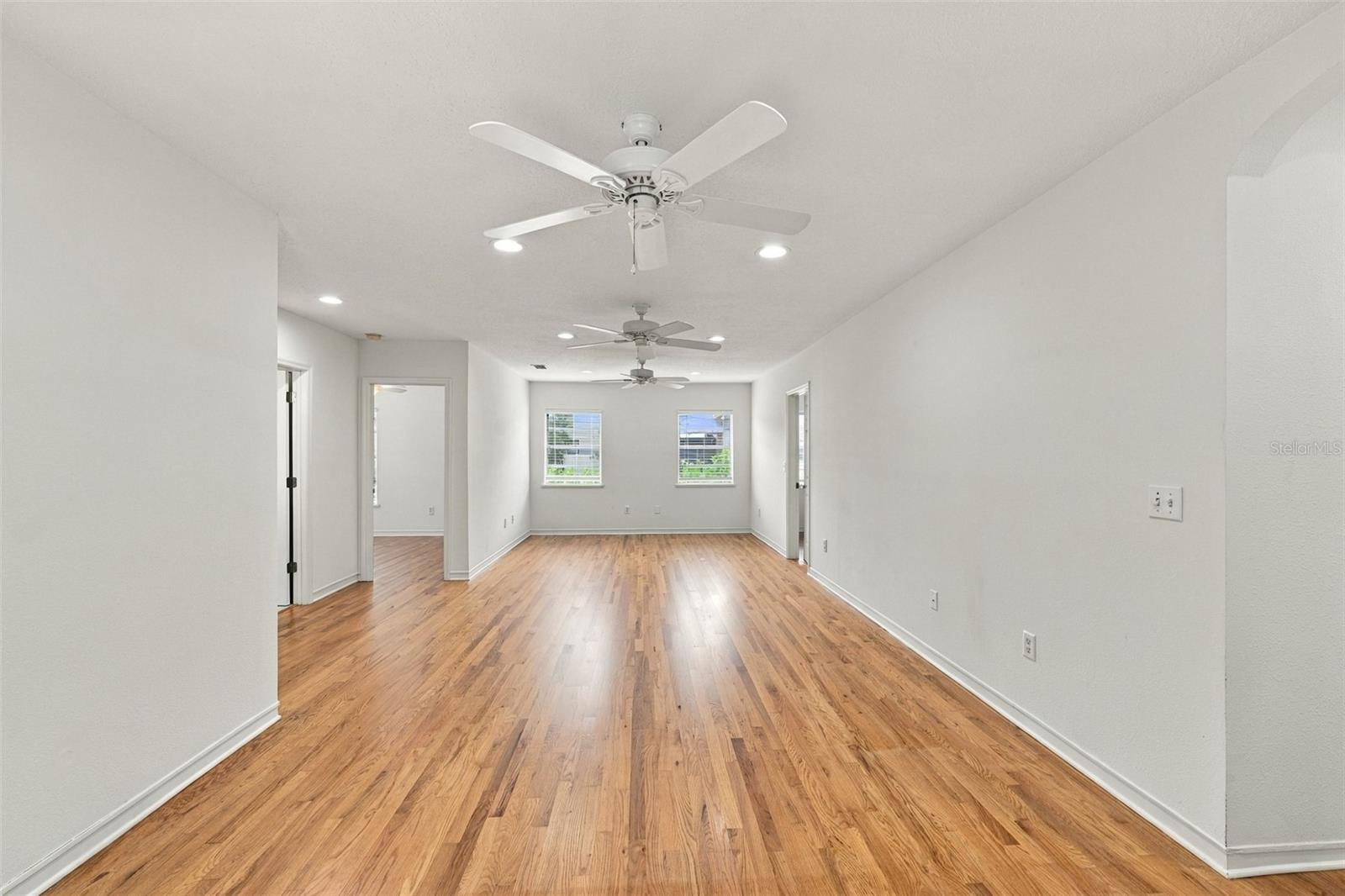 212 S BRADFORD AVE — photo 22