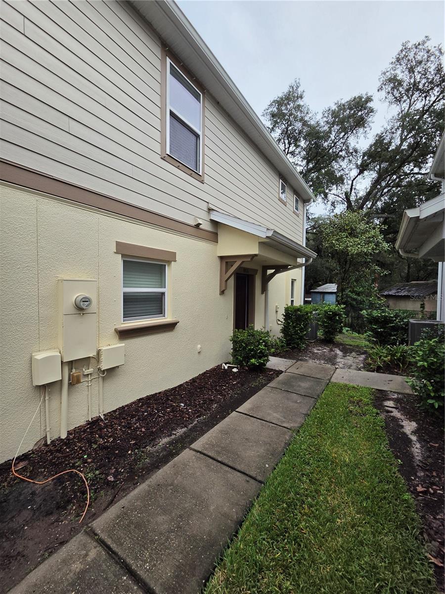 4816 CHATTERTON WAY — photo 2