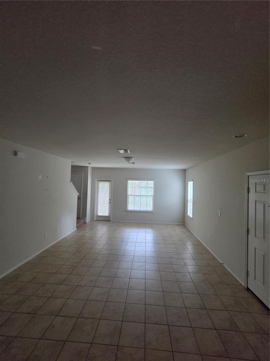 4816 CHATTERTON WAY — photo 5