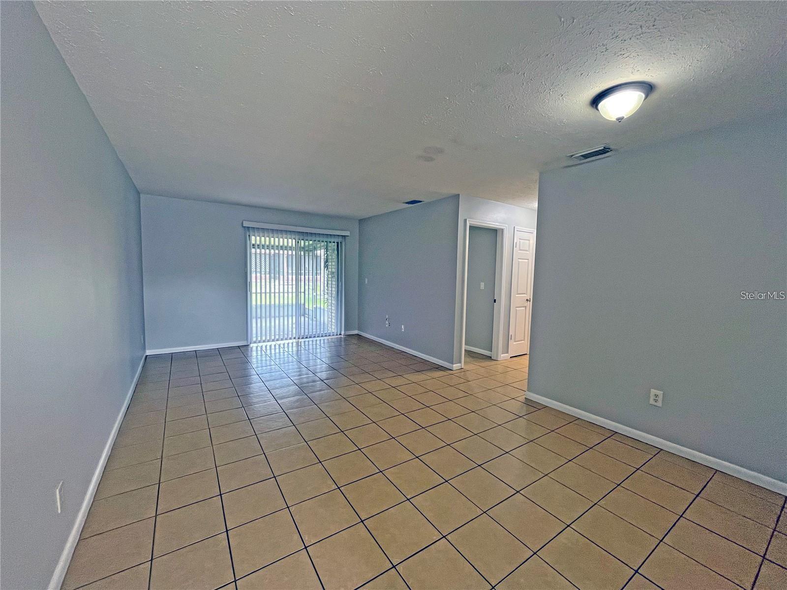 9509 FIELDVIEW CIR #A — photo 3