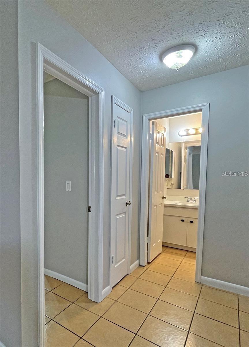 9509 FIELDVIEW CIR #A — photo 12