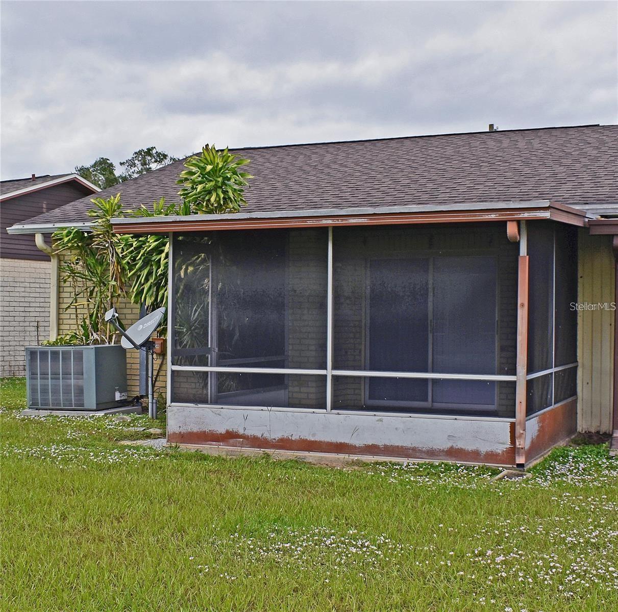 9509 FIELDVIEW CIR #A — photo 2