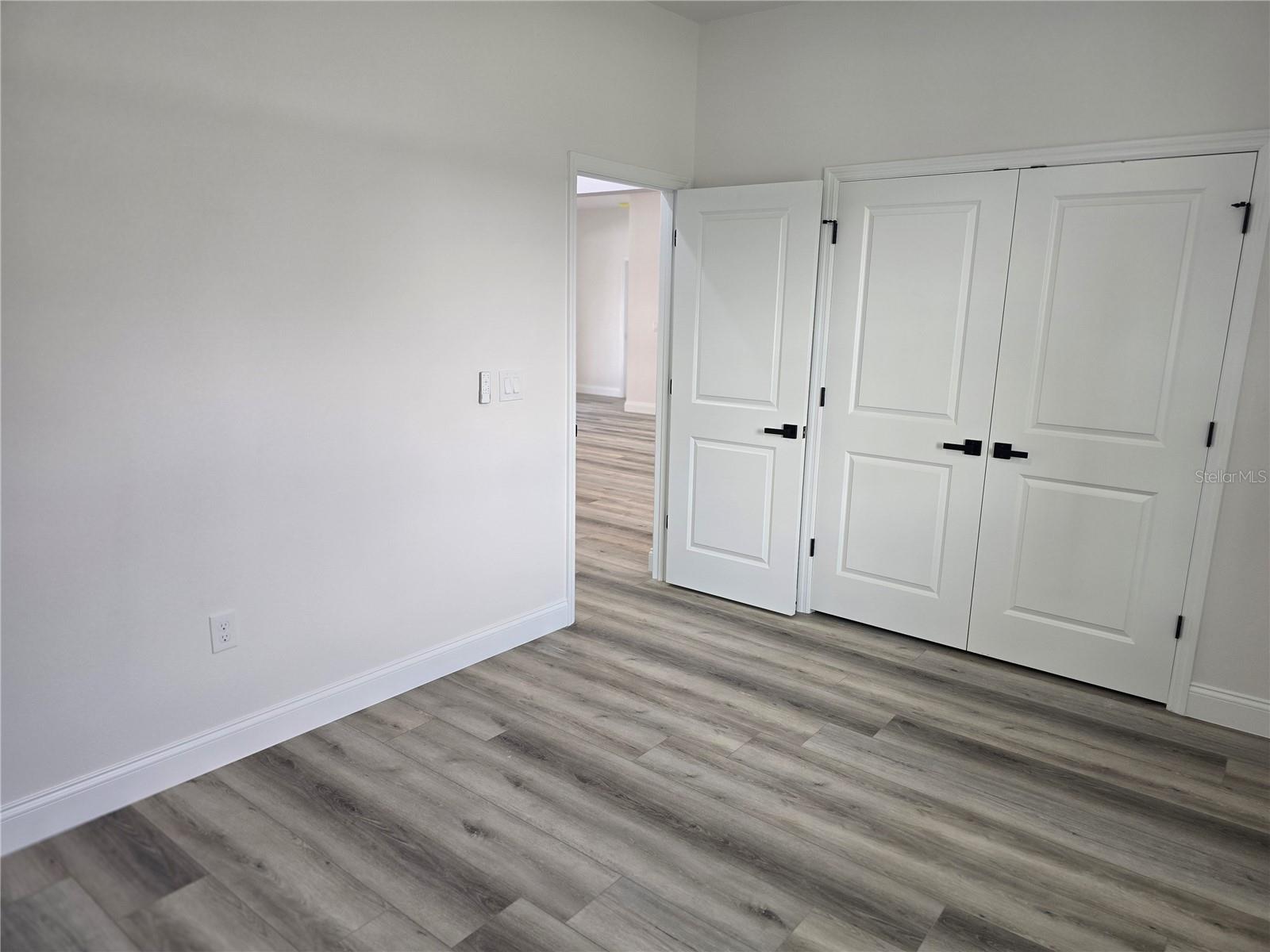 2935 VEDADO ST — photo 20