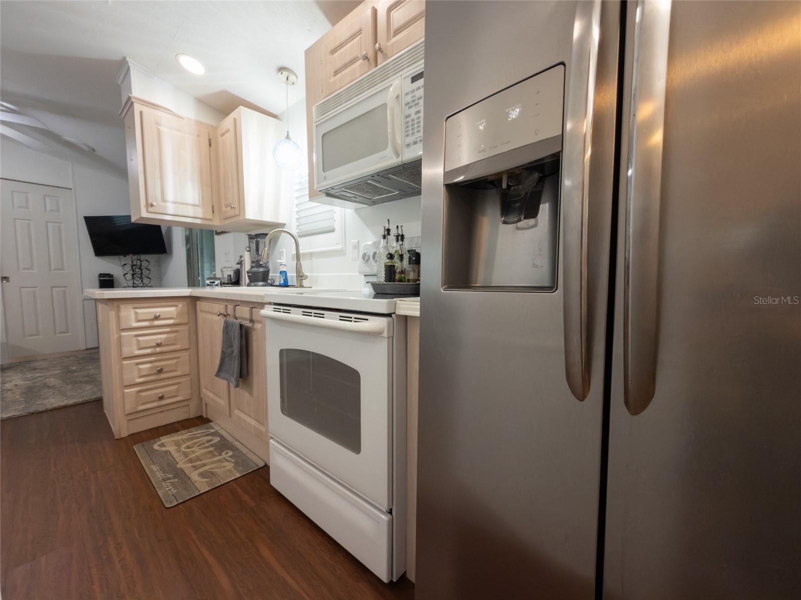 6544 LA MESA RD — photo 4