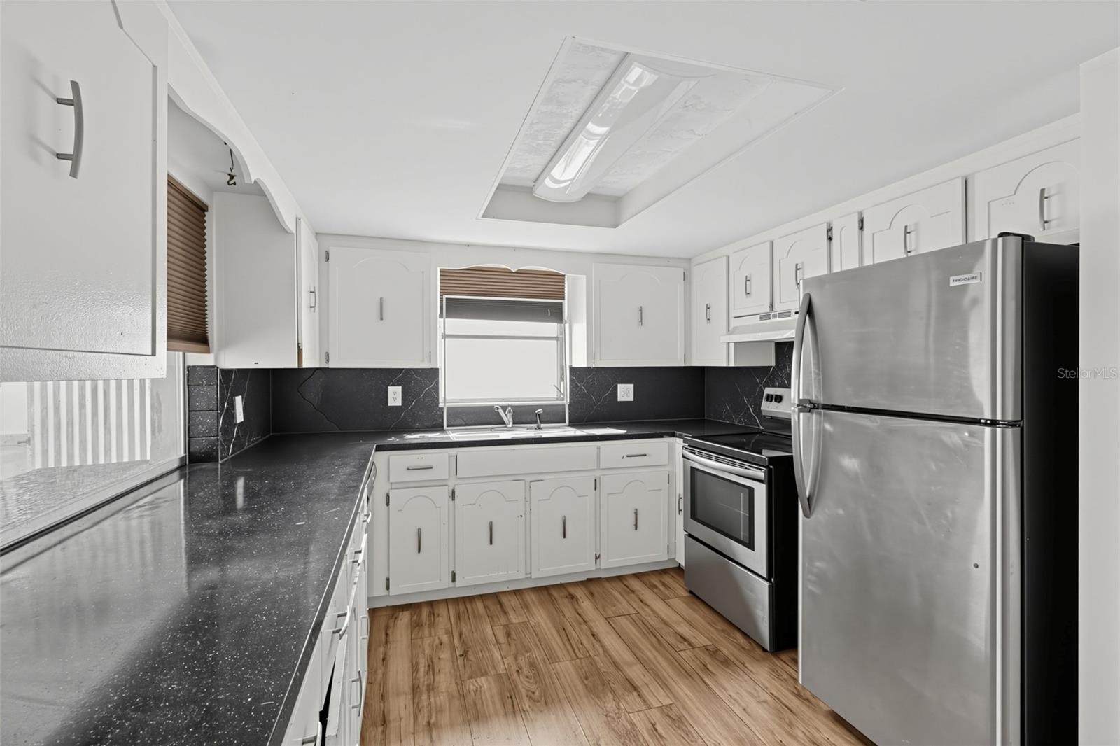 7340 MAYFIELD DR — photo 10