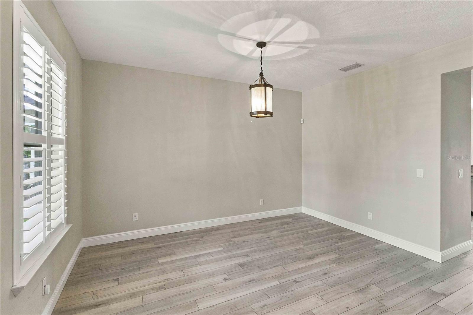 6310 S RICHARD AVE — photo 7