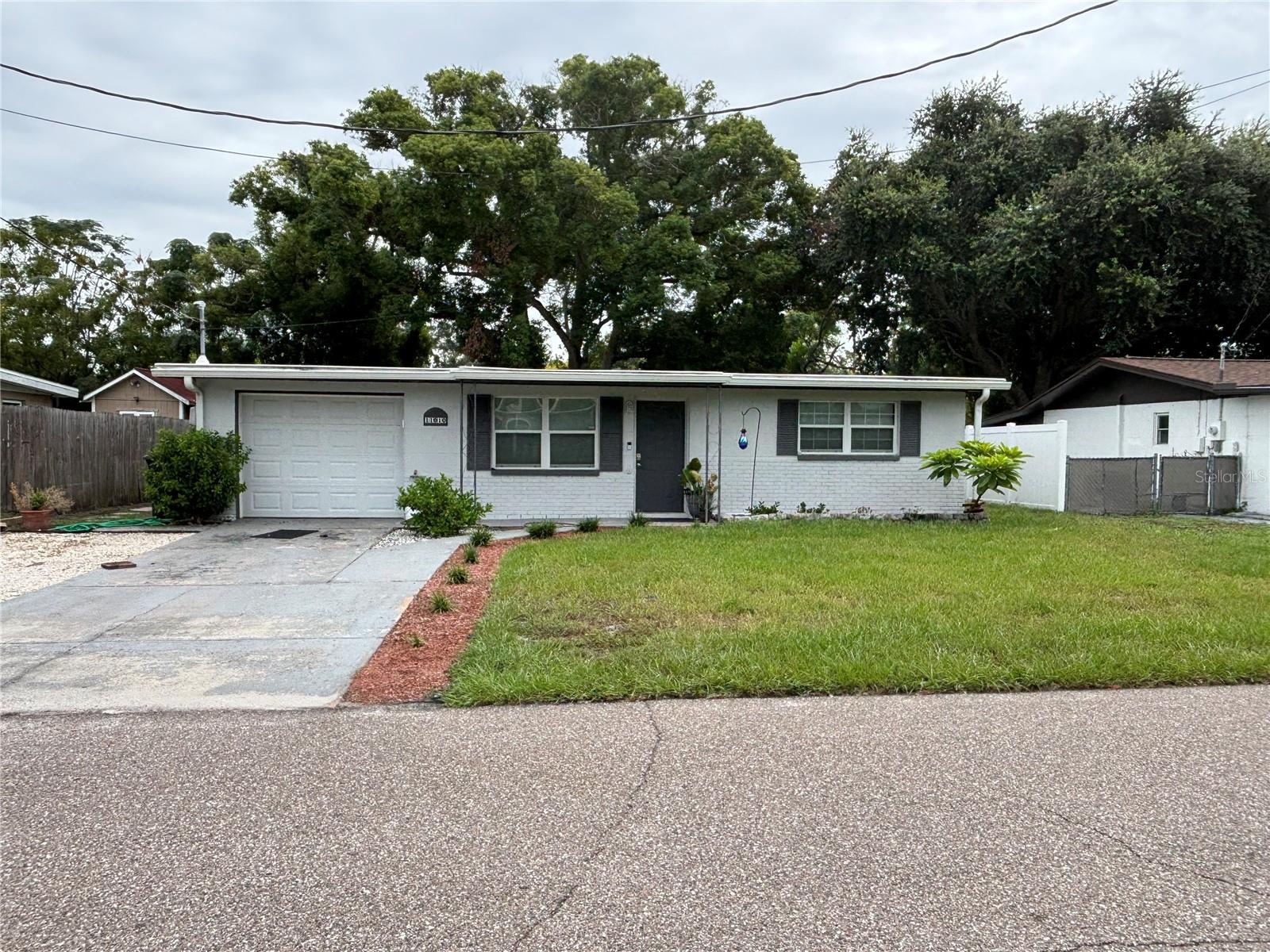 11010 HASSLE AVE — photo 3