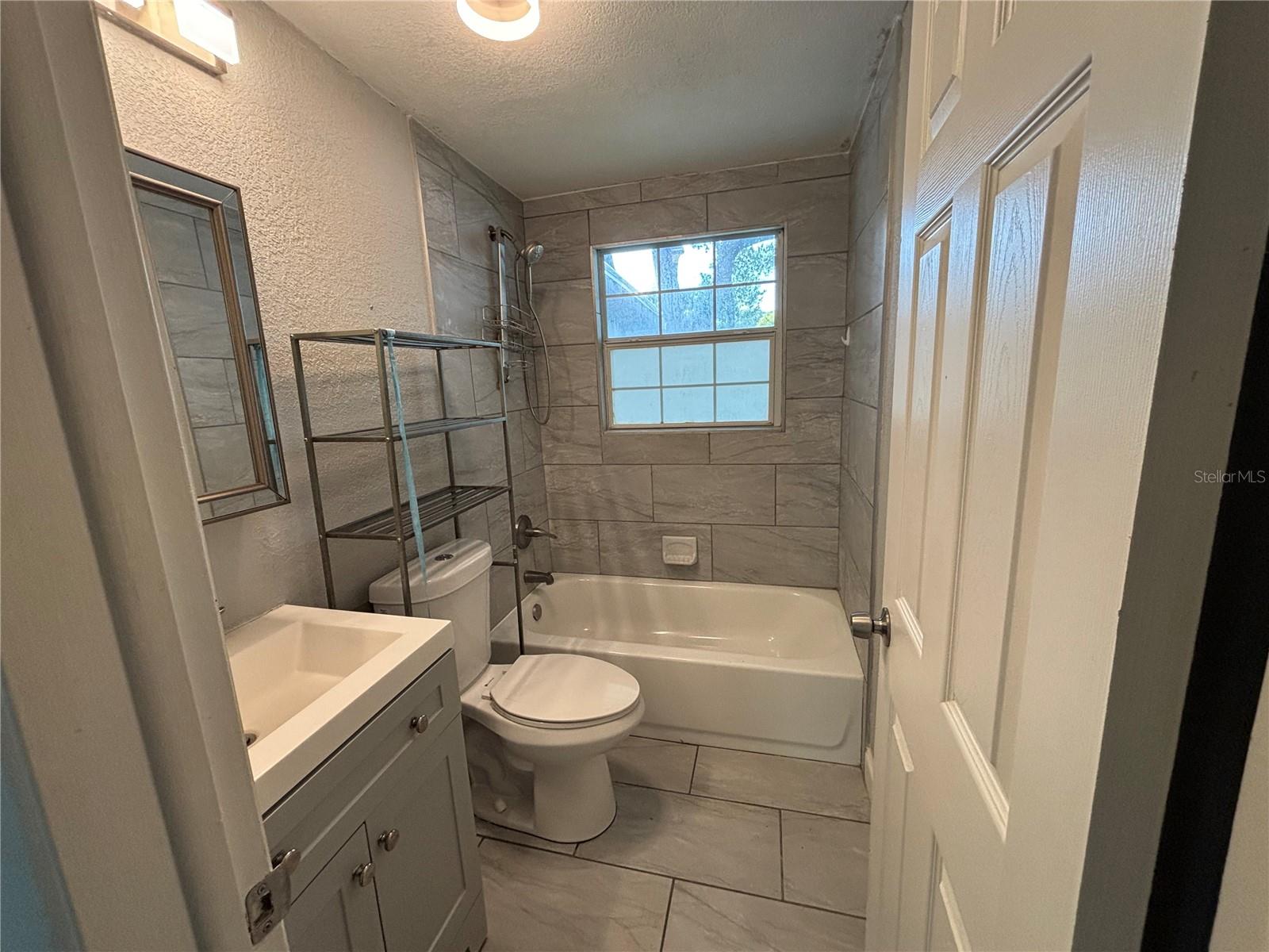 11010 HASSLE AVE — photo 13