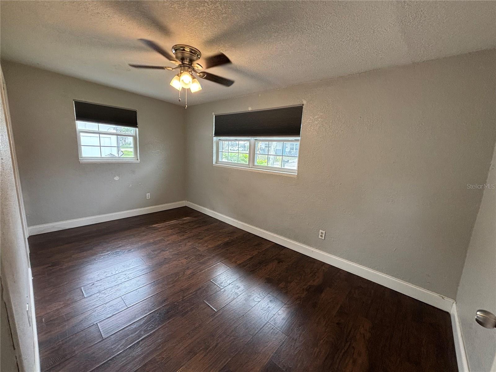 11010 HASSLE AVE — photo 11