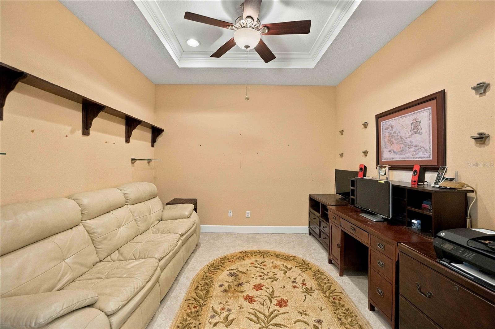 299 CAPULET DR — photo 31