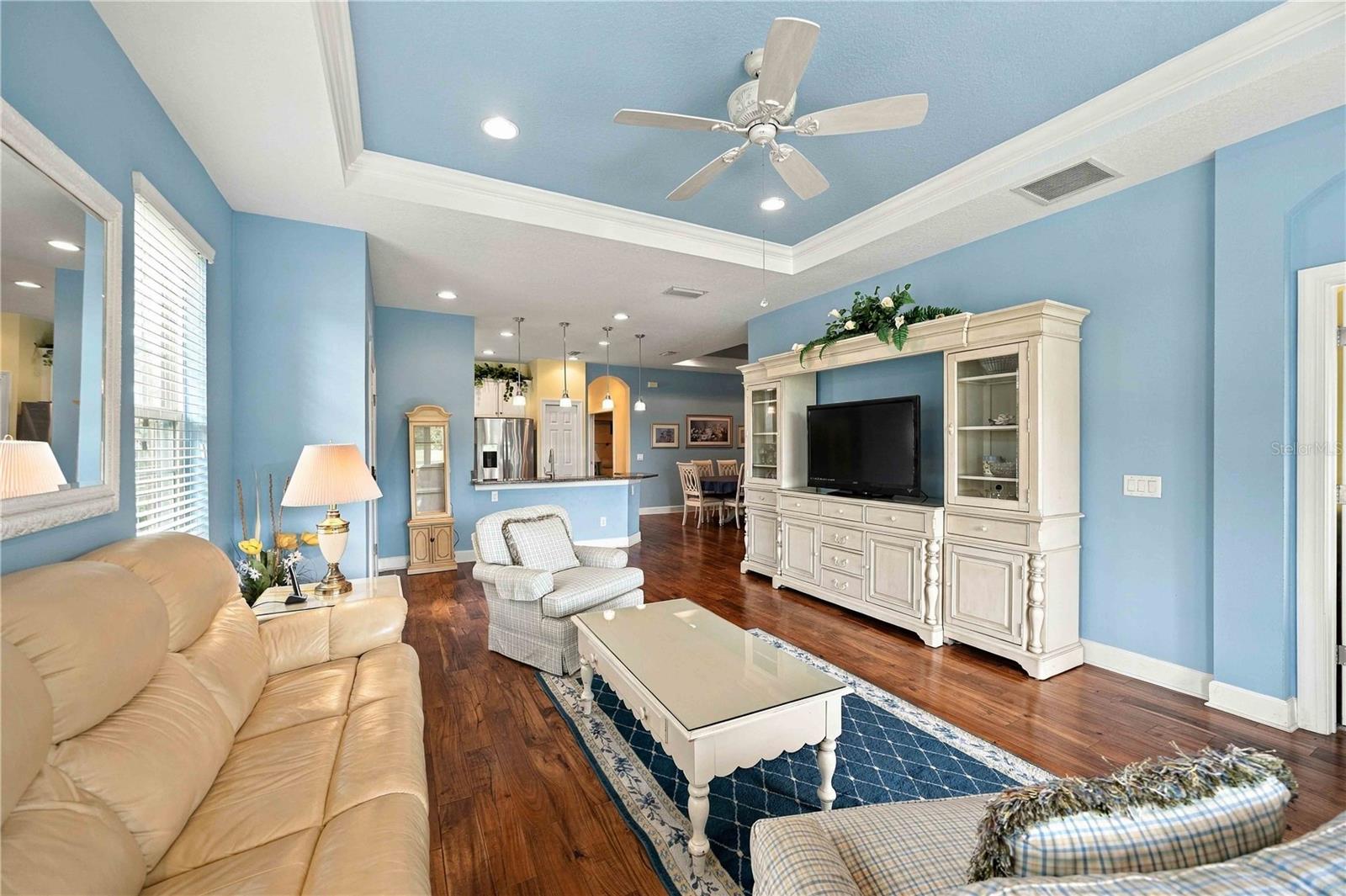 299 CAPULET DR — photo 11